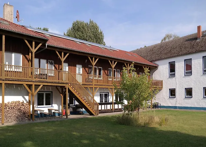 صورة Luxurioese Ferienwohnung In Boddin Mit Garten