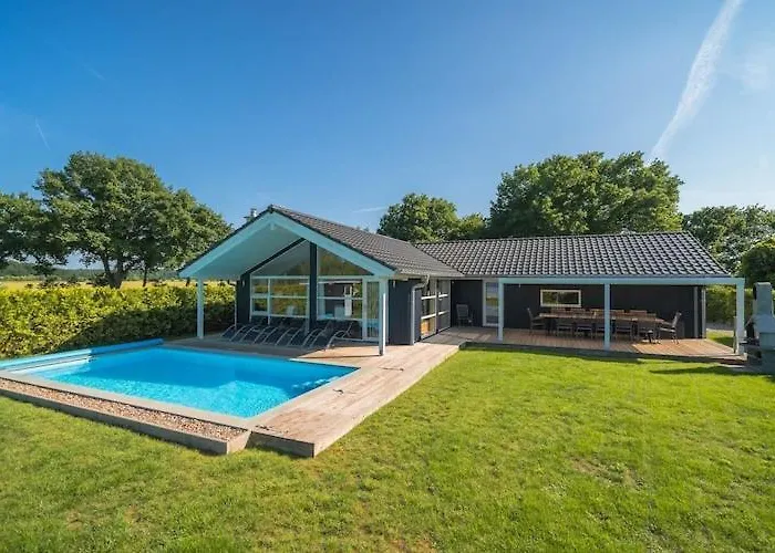 Ferienhaus Mit Pool Und Sauna Am Duemmer See foto