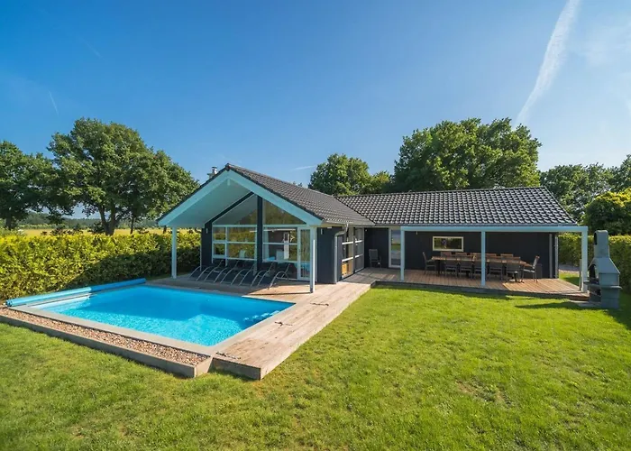 Ferienhaus Mit Pool Und Sauna Am Duemmer See Foto