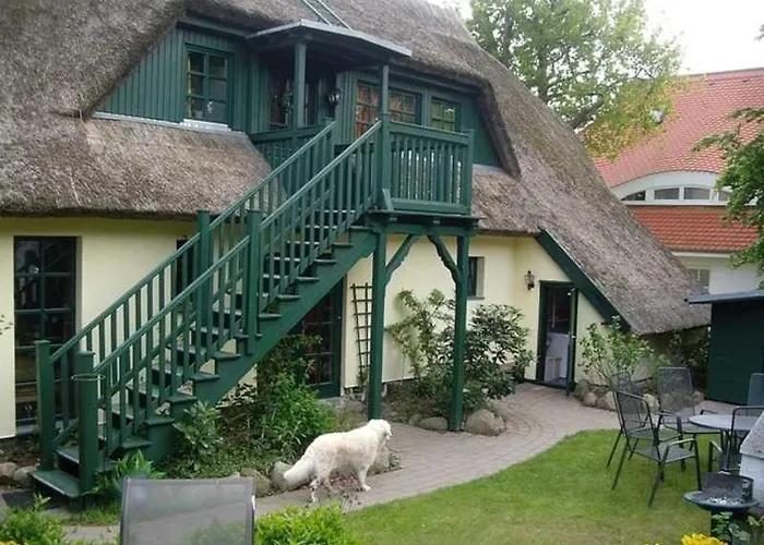 Photo de Schilfdachvilla Zeesboothaus We308 Kleinhagen